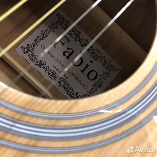 Гитара электроакустическая