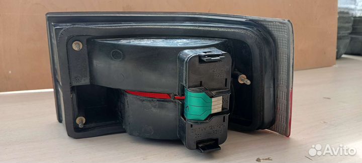 Задний левый стопарь на ваз 2112