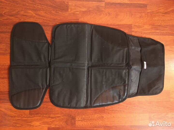 Защитный чехол для сиденья munchkin