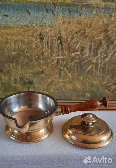 Антикварный бронзовый ковшик с крышкой
