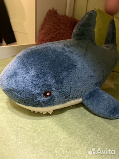 Игрушка мягкая акула