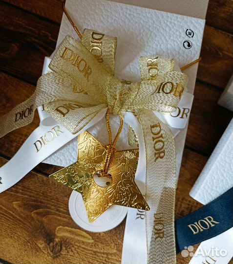 Новогодние игрушки Dior