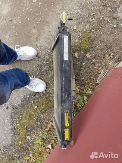 Продам радиатор для охлаждения двигателя