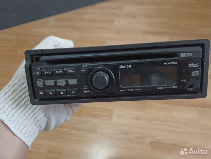 Магнитола clarion