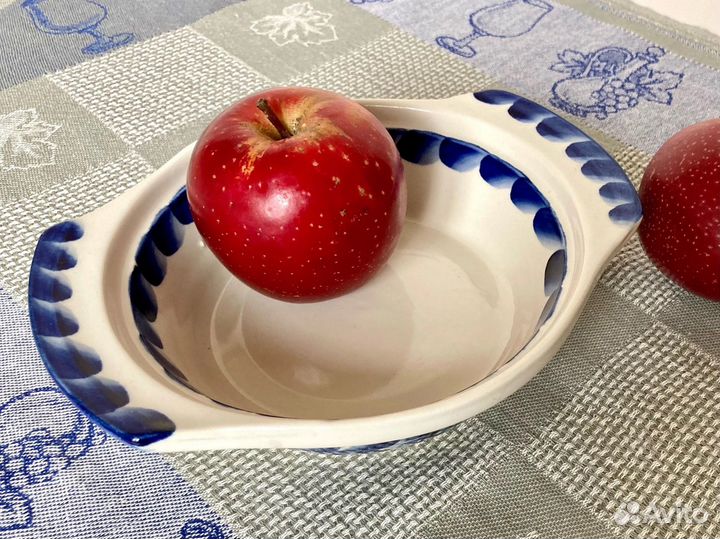 Масленка фарфоровая Гжель