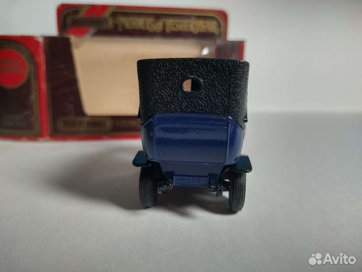 Y-28 Unic Taxi Matchbox 1:43