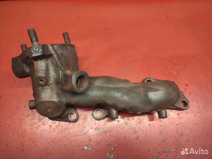 Выпуск. коллектор левый Nissan Terrano 3.0 85-95г