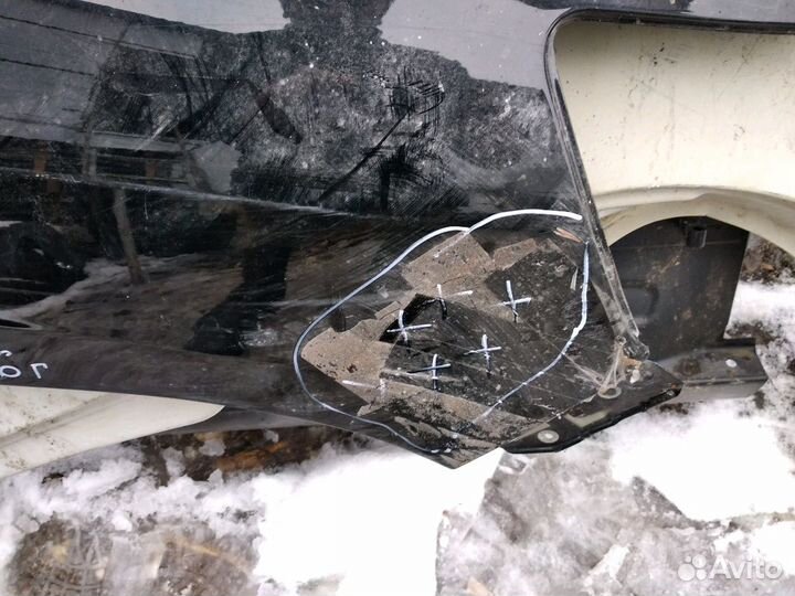 Крыло Toyota Land Cruiser