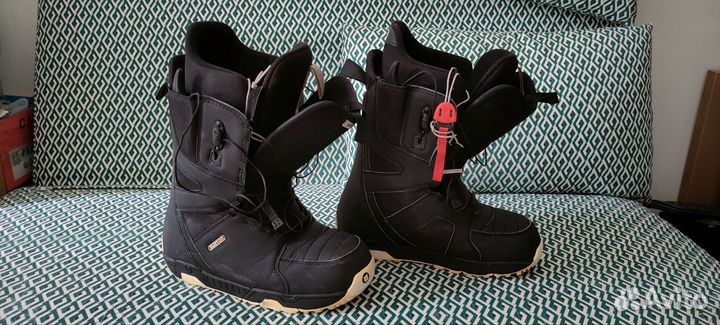 Сноубордические ботинки burton 42.5 (9.5)