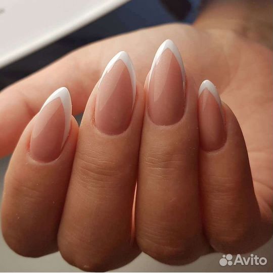 Маникюр и педикюр