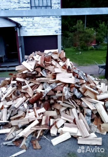 Дрова колотые привезем