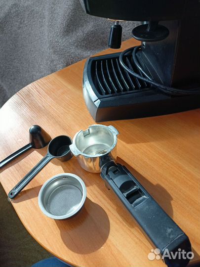 Кофеварка delonghi EC 145