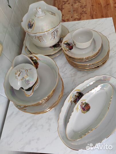 Набор столовой посуды на 6 персон. Фарфор. СССР