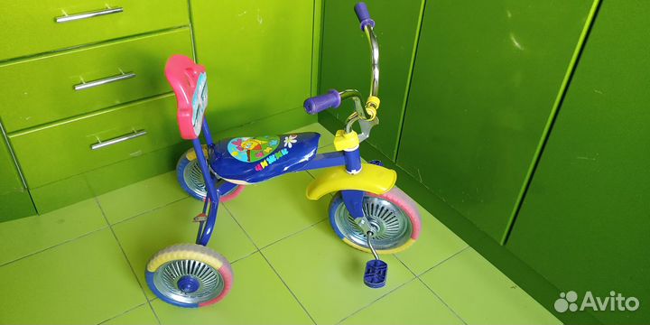 Трехколесный велосипед