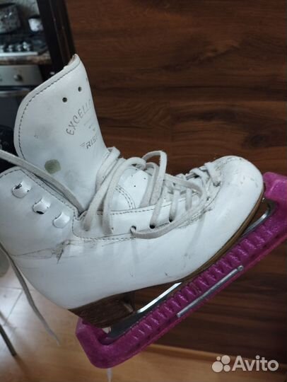 Фигурные коньки Risport