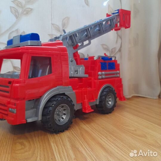 Пожарная машинка