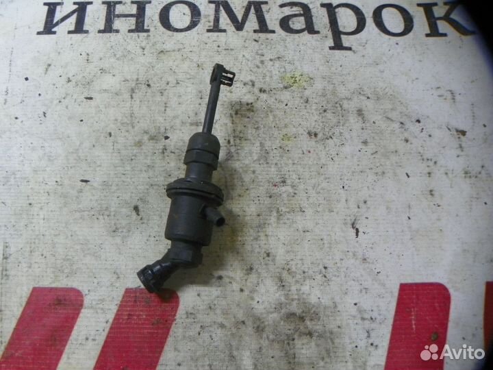 Цилиндр сцепления главный Nissan Qashqai