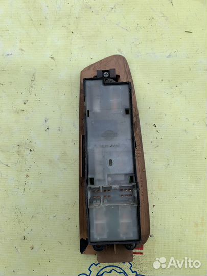 Блок стеклоподьемников Nissan Cefiro A32