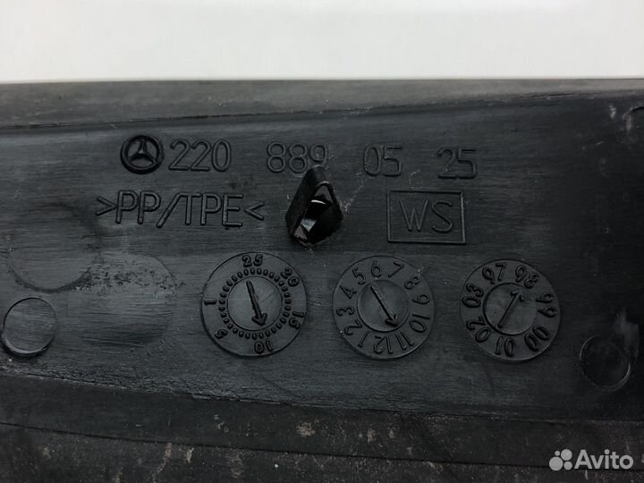 Пыльник крыла Мерседес w220 перед лев