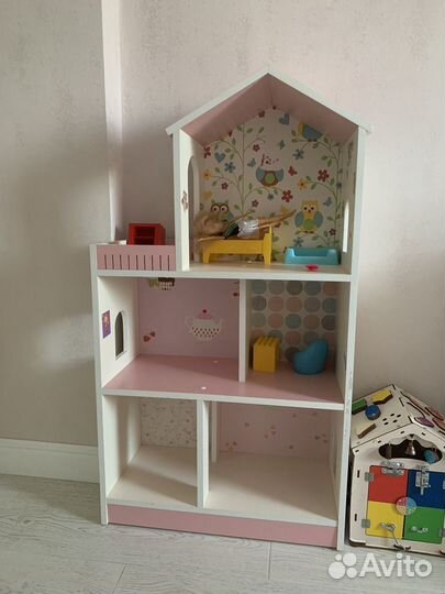 Домик кукольный