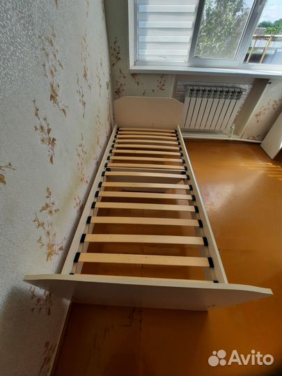 Продаю односпальную кровать