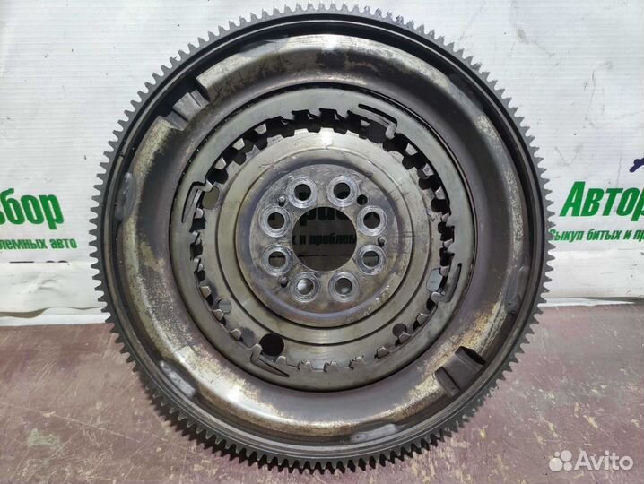 Маховик Volkswagen Passat B7 1.8