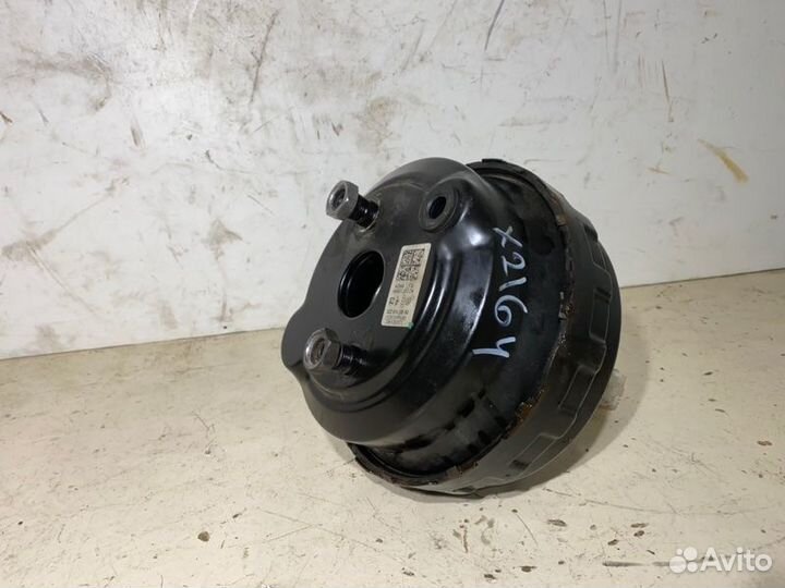 Усилитель тормозов вакуумный Volkswagen Passat