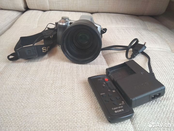 Фотоаппарат Sony Cyber-shot DSC-H50