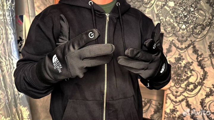 Перчатки the north face