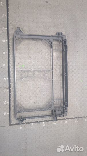 Кронштейн радиатора Chevrolet Malibu 2018, 2020