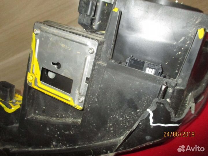 Фара правая Jeep Grand Cherokee (WK2) 2010) Джип