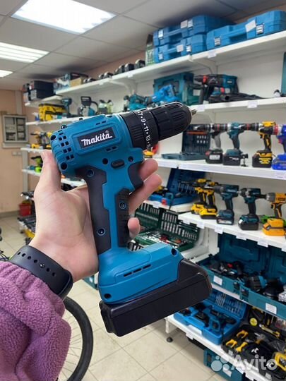 Шуруповерт Makita 21v с полным набором Бесщеточный