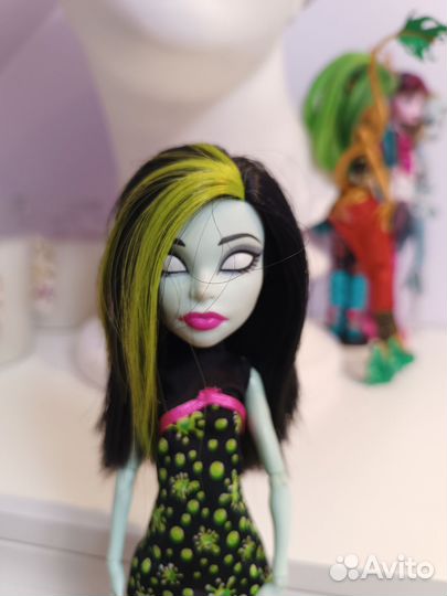 Кукла Монстер Хай Скара Скрим