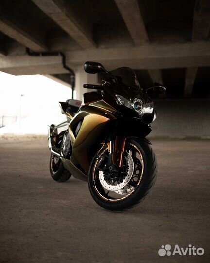 Suzuki gsxr 750