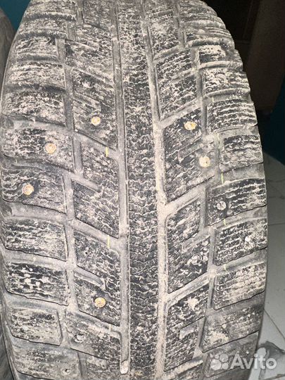 Kumho WinterCraft Ice Wi51 215/55 R16