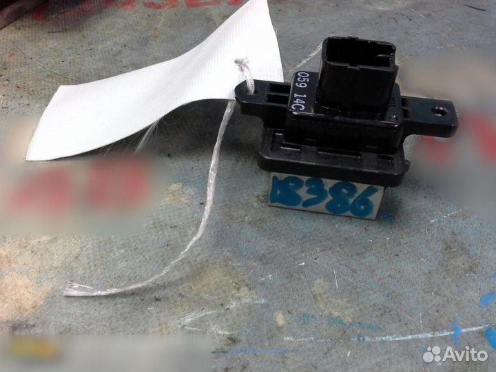 Резистор отопителя Mitsubishi ASX 2010