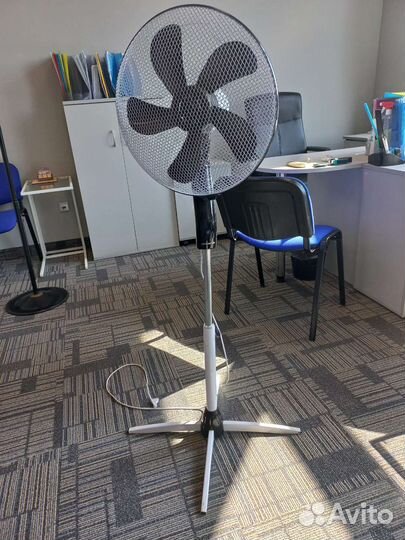 Напольный вентилятор polaris PSF 40RC Sensor