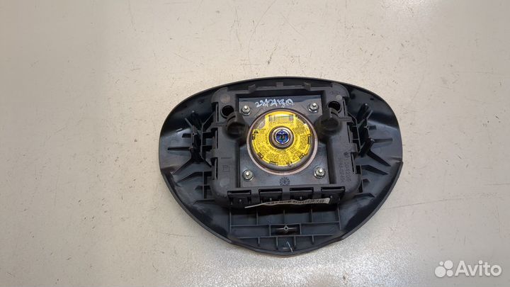 Подушка безопасности водителя Dacia Duster