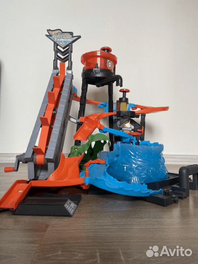 Трек автомойка hot wheels