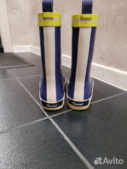 Резиновые сапоги