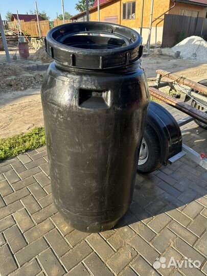 Бочка пластиковая 260л