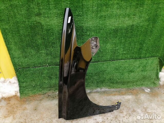 Подкрылок передний правый Volvo V50 MW MW43 MW68