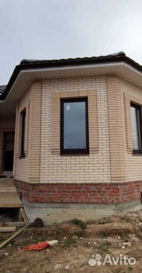 Строительная бригада, каменщики