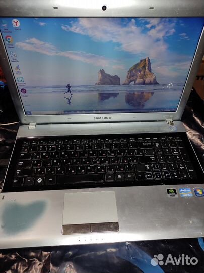 Ноутбук Samsung RV520