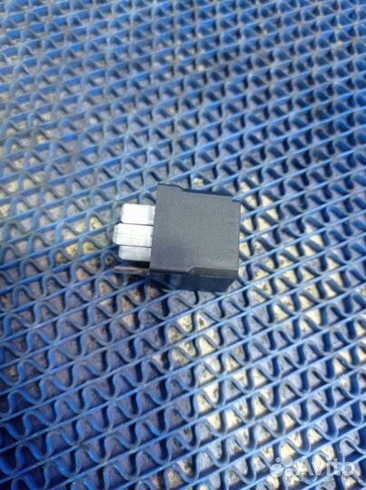 Реле Opel Astra Gtc купе Z18XER 2008