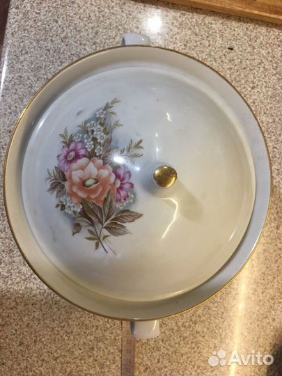 Супница с тремя салатницами