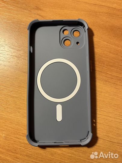 Чехол для iPhone 13