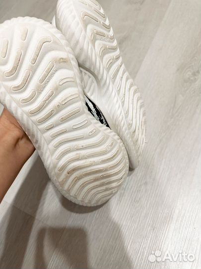 Кроссовки мужские 39 размер