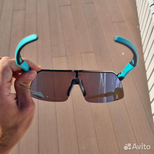 Солнцезащитные очки спортивные