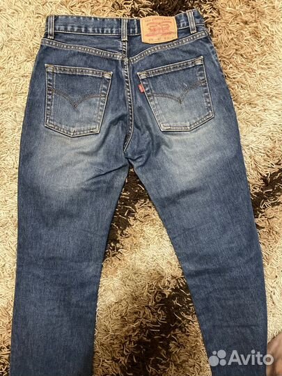 Джинсы Levi's